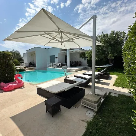 Luxury Panoramic In Apartament Otranto